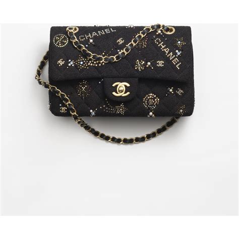 chanel caviar 25cm|Small classic handbag, Grained calfskin & gold.